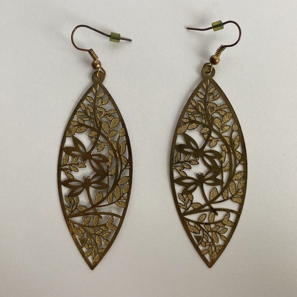 Gold Leaf/Dragonfly Earrings - Picture 2 of 3
